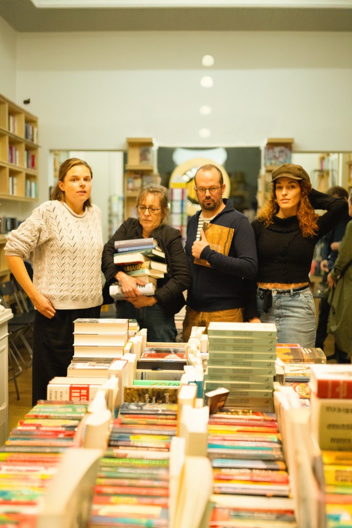 Tania Van der Sanden, Steven Beersmans, Ellis Meeusen en Idalie Samad: Vitrine