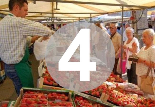 Les marchés, marchés nocturnes et marchés aux puces