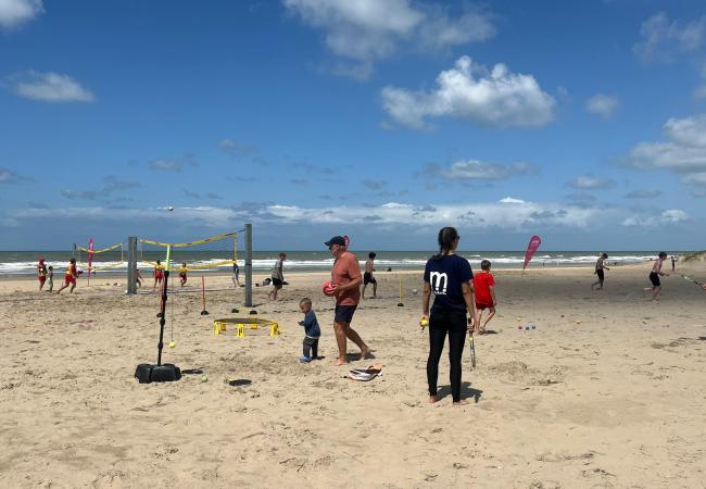 Kidsmix: Beachgolf © Gemeentebestuur Middelkerke
