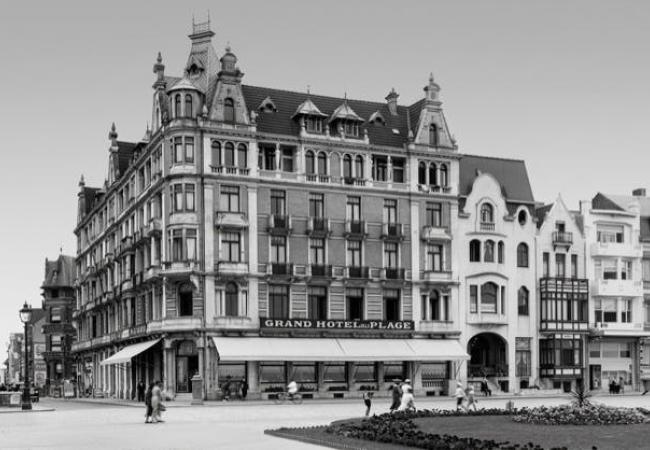 Expo Heemkring Graningate: 'Het Veranderende Straatbeeld: Van zeedijkvilla tot hoogbouw' © Heemkring Graningate