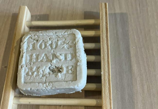 Maak je eigen shampoo bar en conditioner bar, afgestemd op haartype en de behoeften van... © Inge