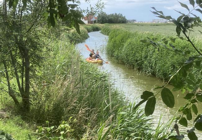 Kajakken door de prachtige polders van Middelkerke © The Outsider Coast