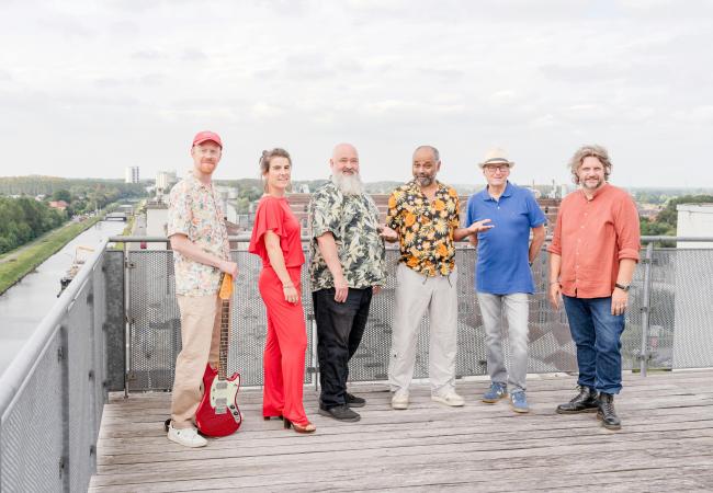 Ronny Mosuse en bandleden: Dorpsklap © Cultuurstek