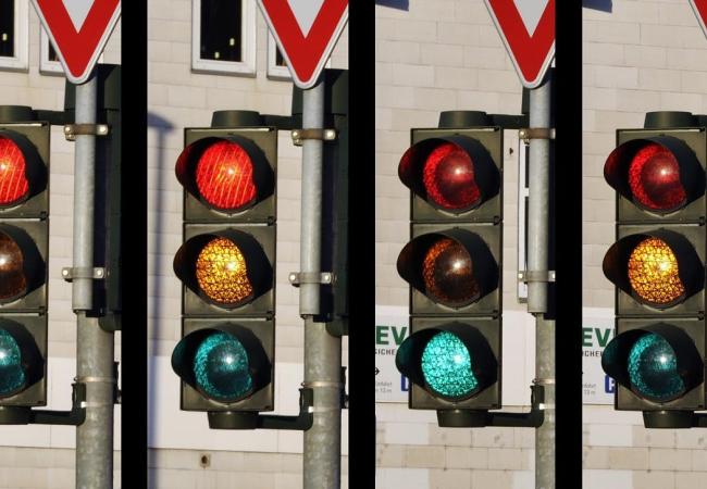 Luistervinken ‘Opfrissing wegcode’ door VSV Veilig Verkeer © Pixabay rechtenvrij