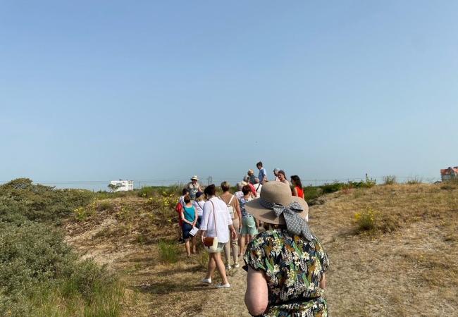 Nieuwe Feiten: “Kruidenwandeling” © MI