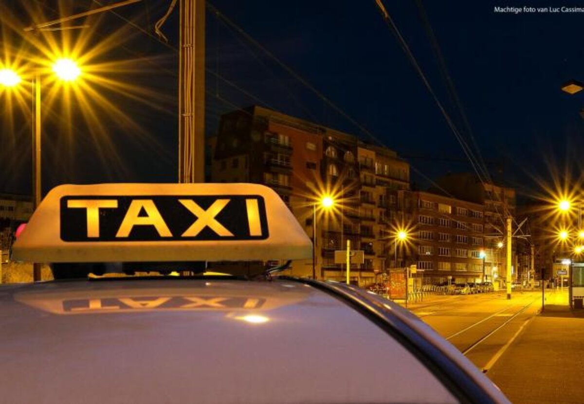Opnieuw taxi-cheques te koop voor jongeren
