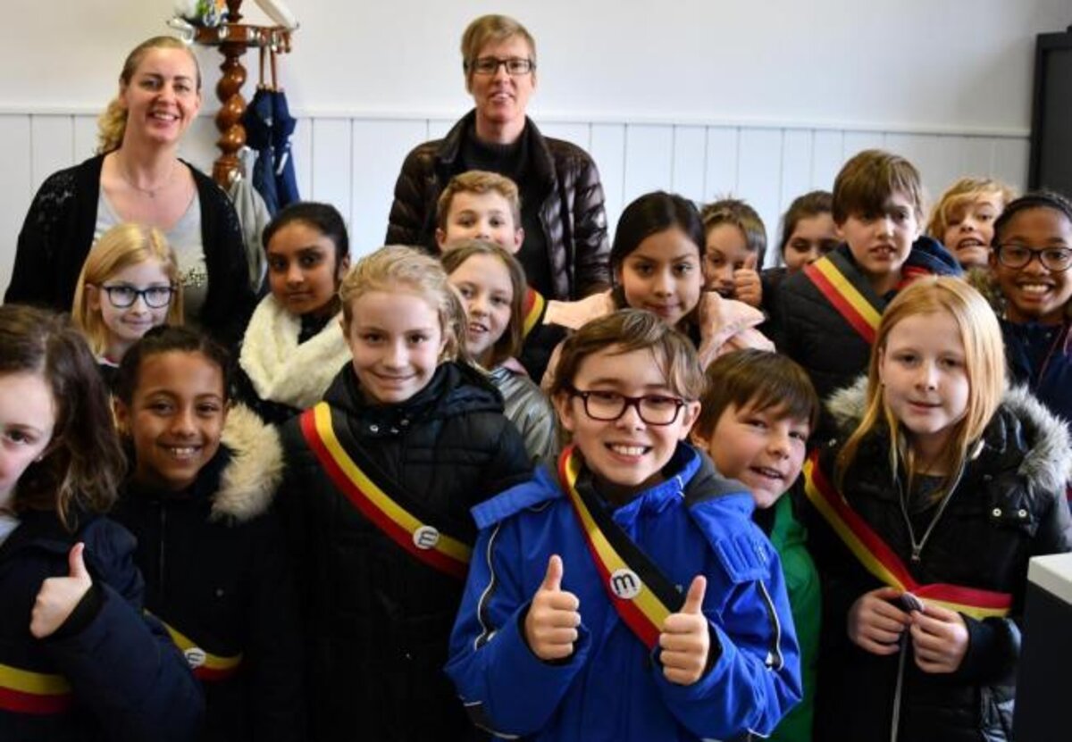 4e leerjaar Sint-Jozefsinstituut Middelkerke op bezoek in het gemeentehuis