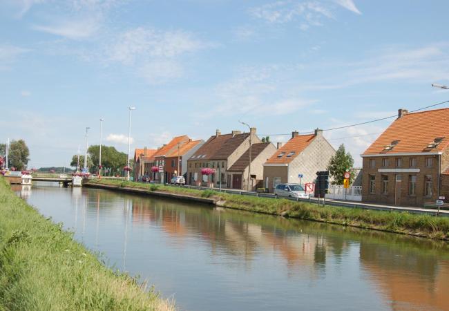 Vernieuwen slijtlaag Slijpe-Brug