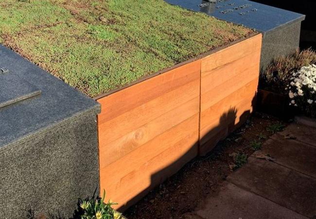 Lege grafkelders worden ingekleed