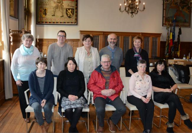 Gemeentebestuur huldigt op pensioengesteld personeel