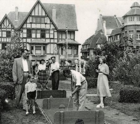 Erfgoedwandeling oude kinderspelen © gemeente Middelkerke