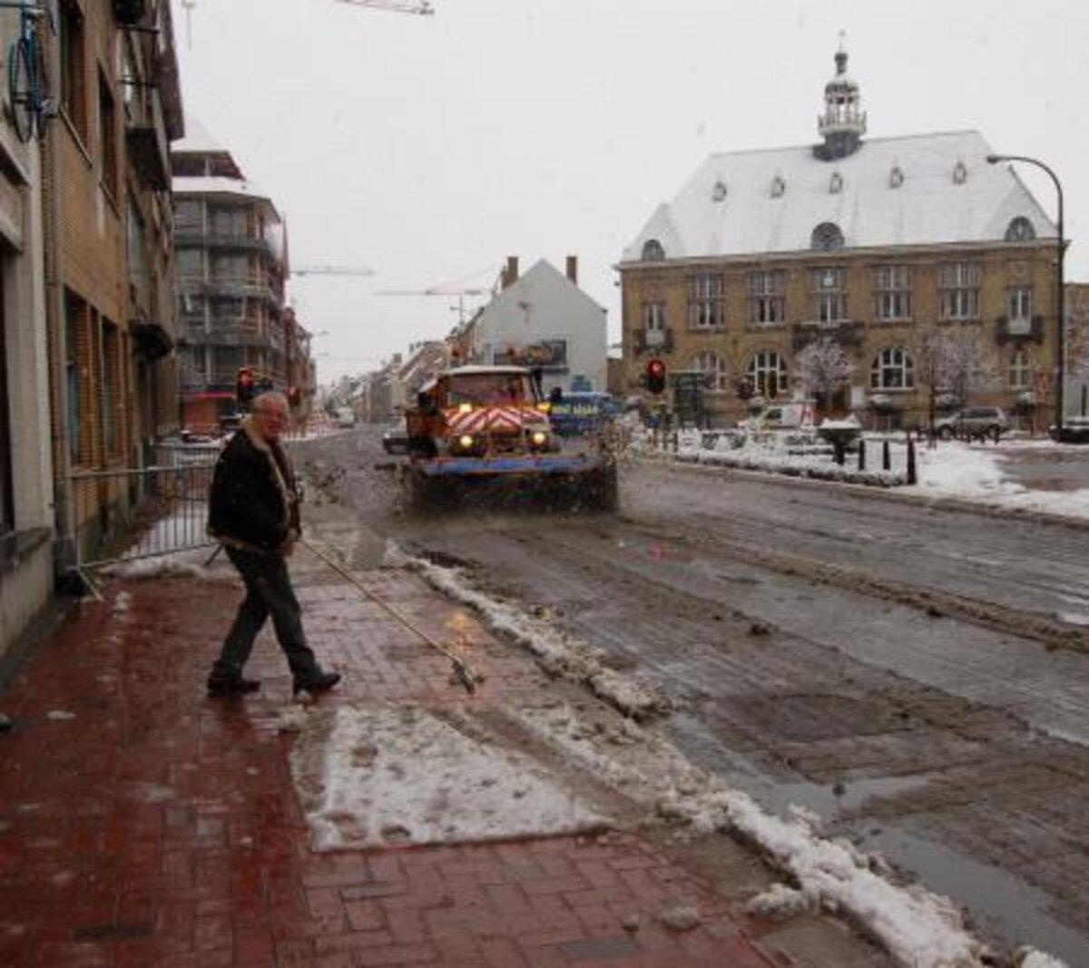 Infograpic: welke middelen zet Middelkerke in als het vriest, sneeuwt of ijzelt?