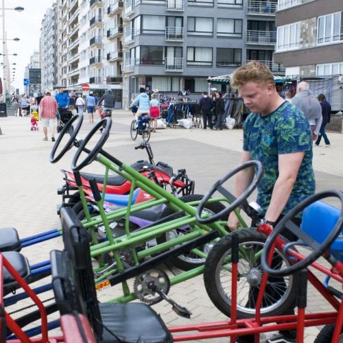 Billenkarren op de zeedijk