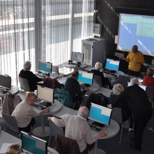 Bibliotheek Middelkerke zoekt lesgevers voor computercursus Middelkerke@internet