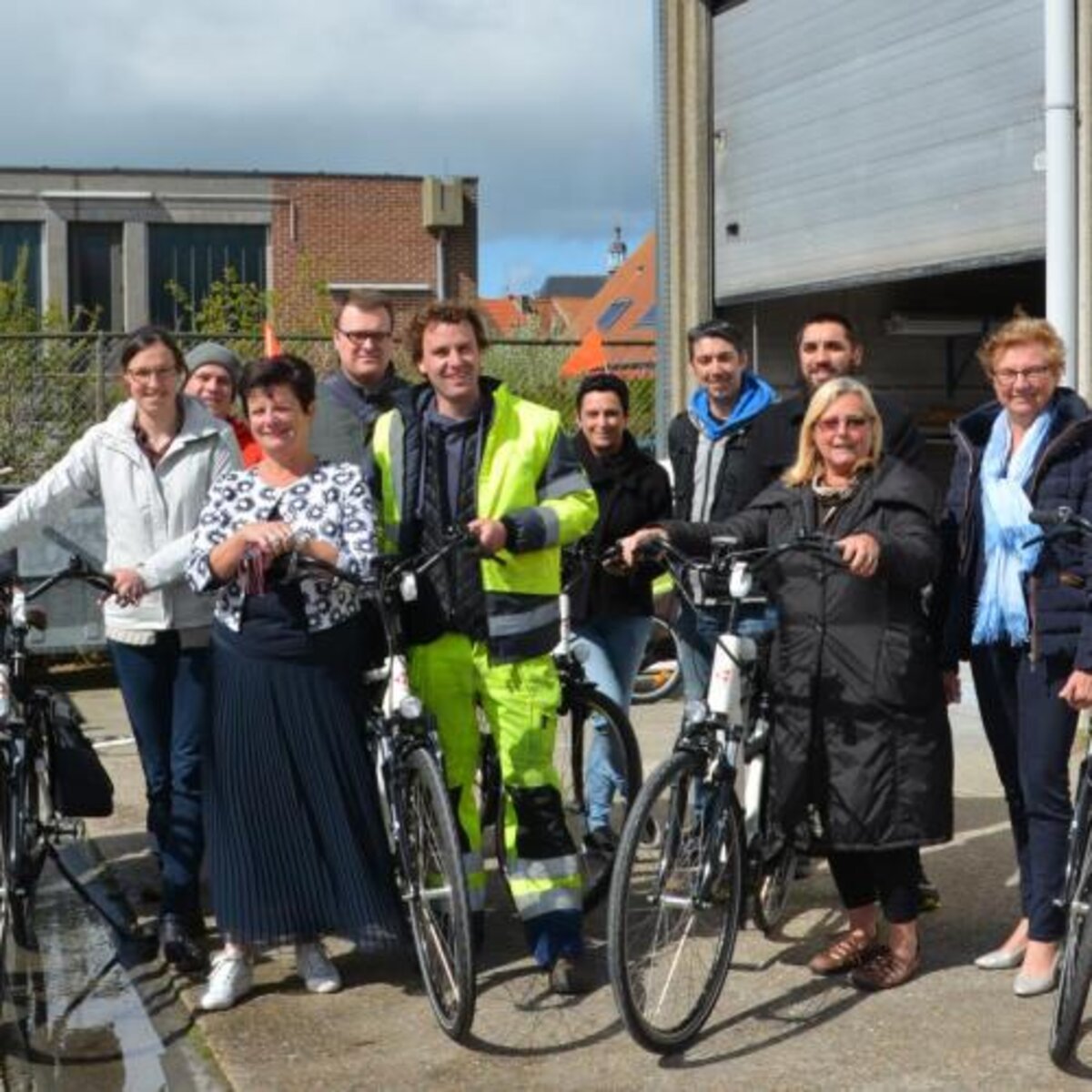 47 Middelkerkse personeelsleden collectief op de elektrische fiets