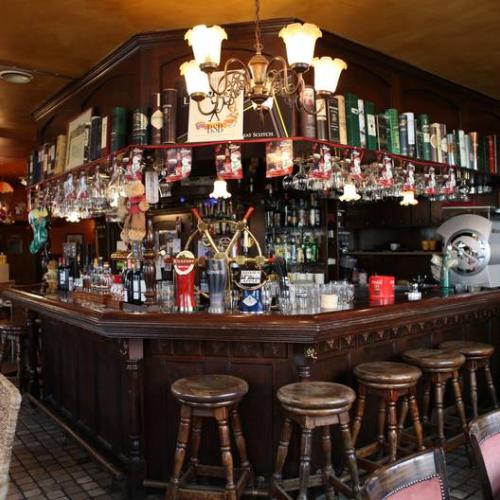 The Pipers - Irish Pub