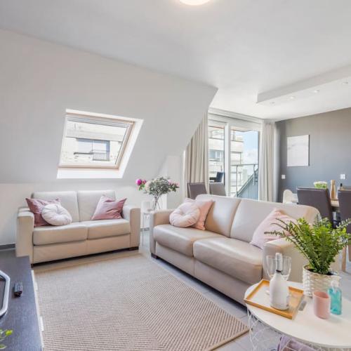 Marie Franck apt 402 ***