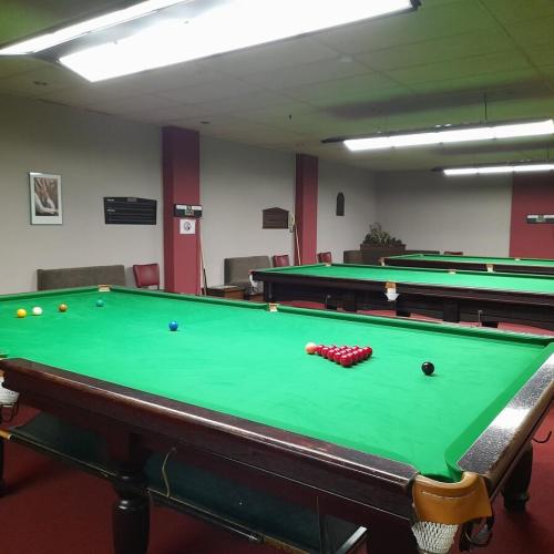 Snooker en poolzaal Serena.