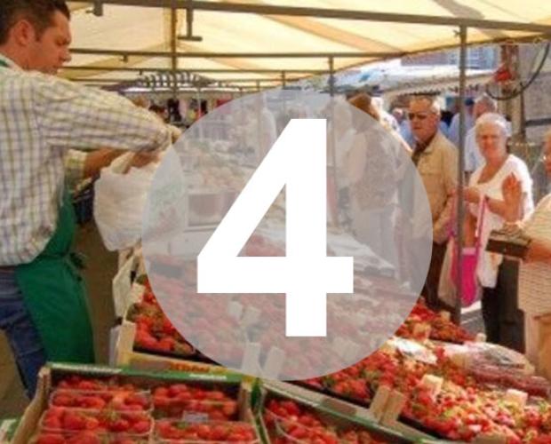 Les marchés, marchés nocturnes et marchés aux puces