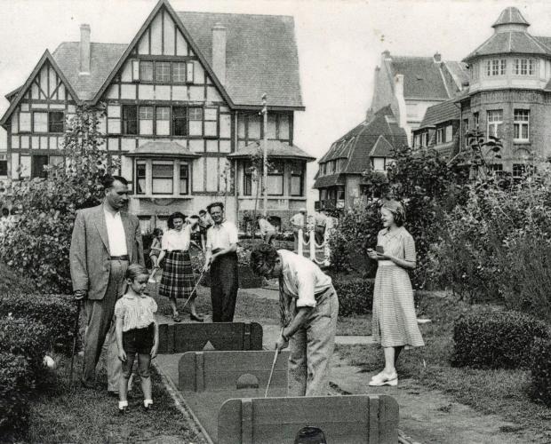 Erfgoedwandeling oude kinderspelen © gemeente Middelkerke